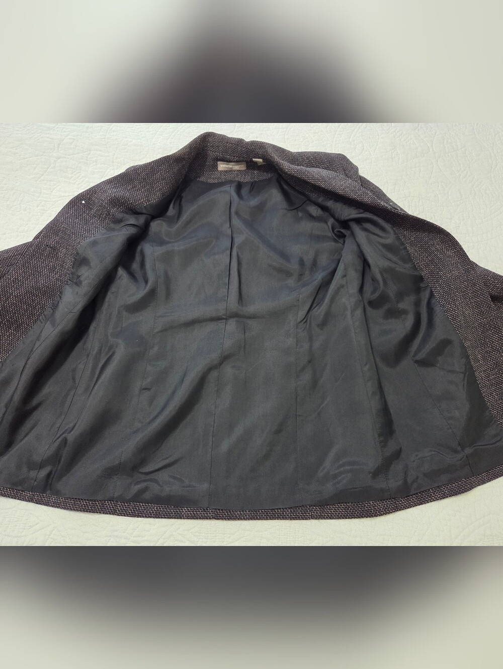 Valerie Separates Blazer. - Picture 6 of 9